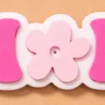Retro Floral "MOM" Keychain