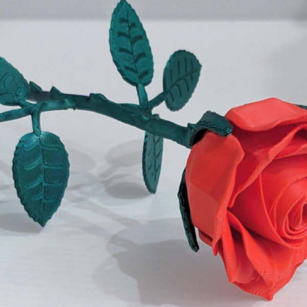 Eternal Bloom: Lifelike Rose Bouquet