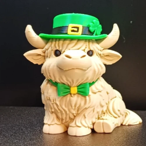Saint Patrick’s Day Highland Cow – Festive Décor