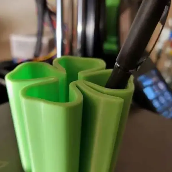 Lucky Shamrock Pen Holder