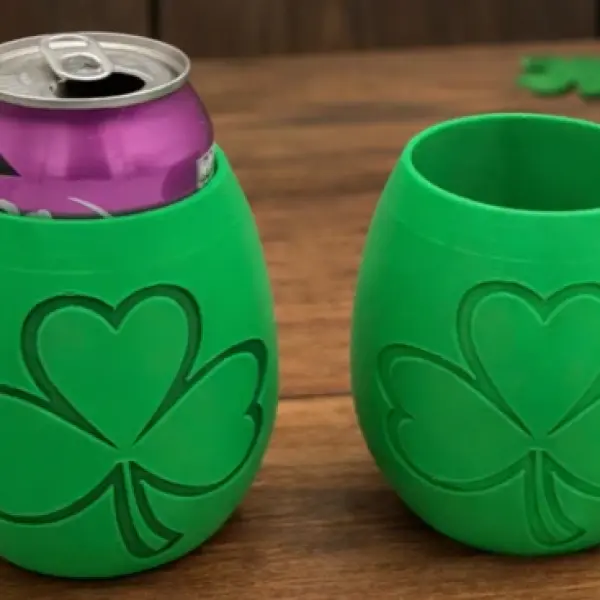 Shamrock Soda/Beer Can Holder